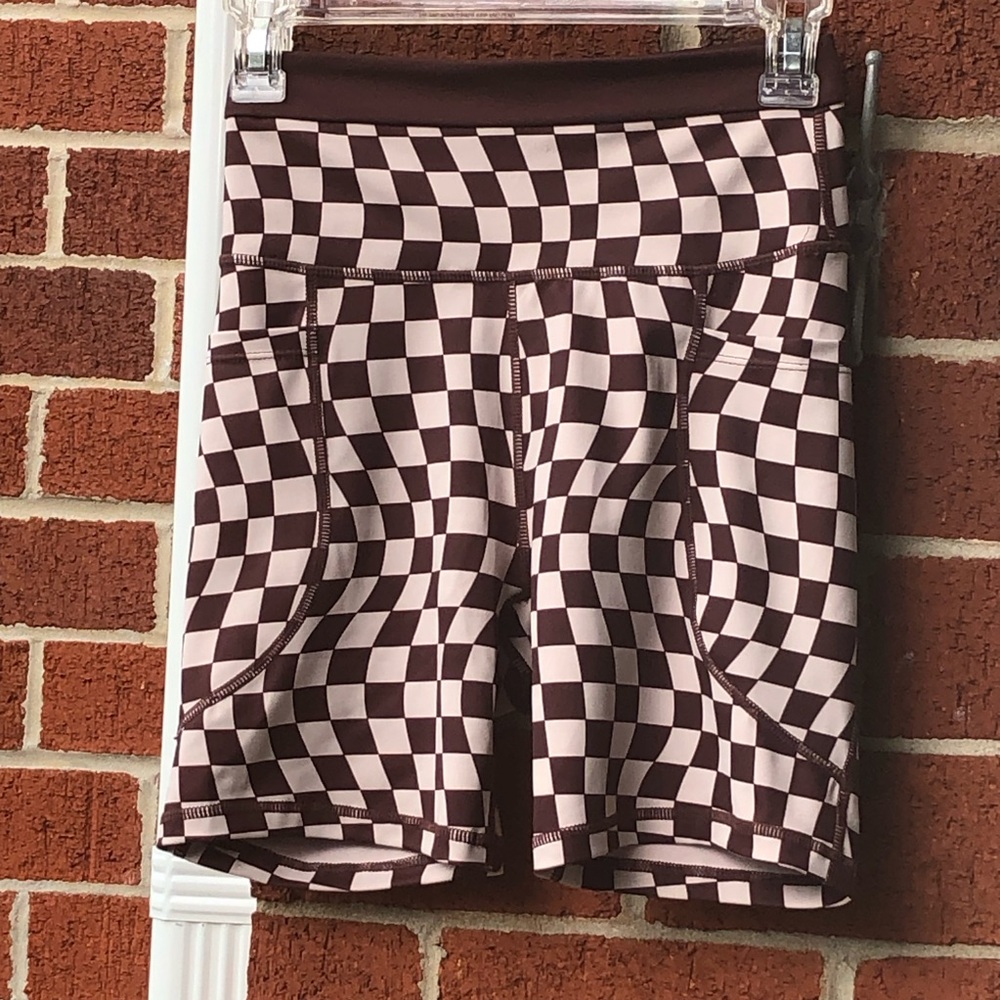 WILOS Checkered Shorts —#045 - Picture 2 of 15